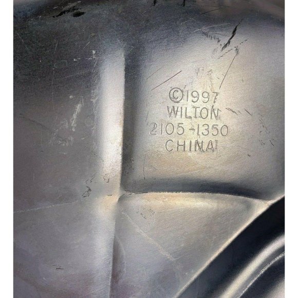 Vintage Wilton #11 Race Car Cake Pan 1997 Baking Mold 2105-1350 - Picture 11 of 12